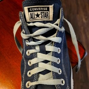 Men's Converse blue  navy low tops size 11